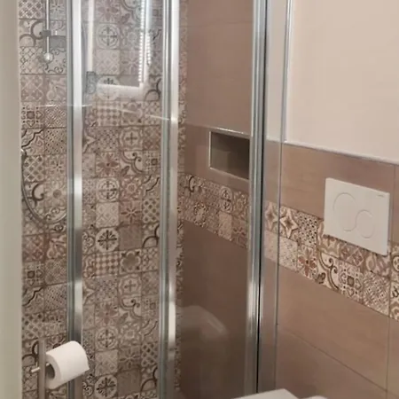House With Air Conditioning And Outdoor Private Area In 로시냐노 마리티모